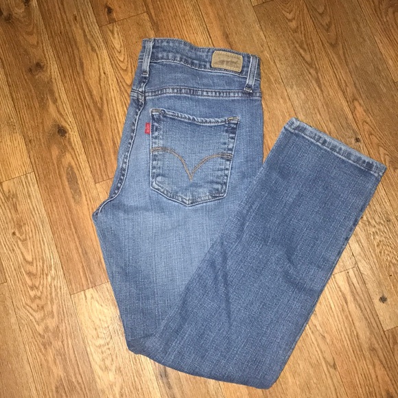 Levi’s Jeans - Picture 2 of 4